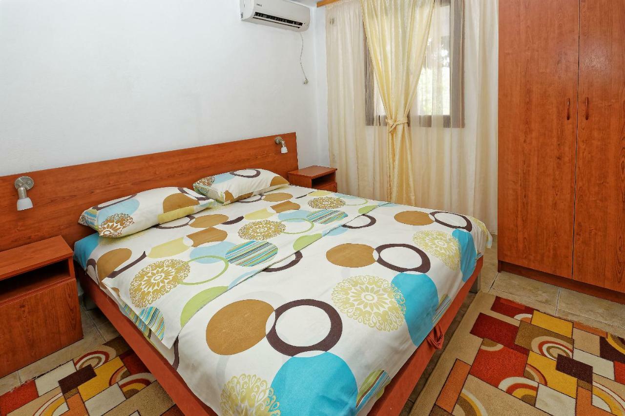 Apartments Ajla Утєха Екстер'єр фото