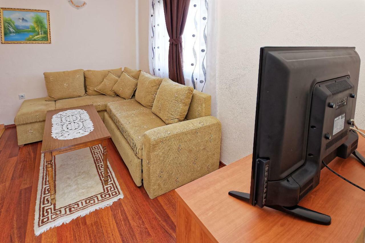 Apartments Ajla Утєха Екстер'єр фото