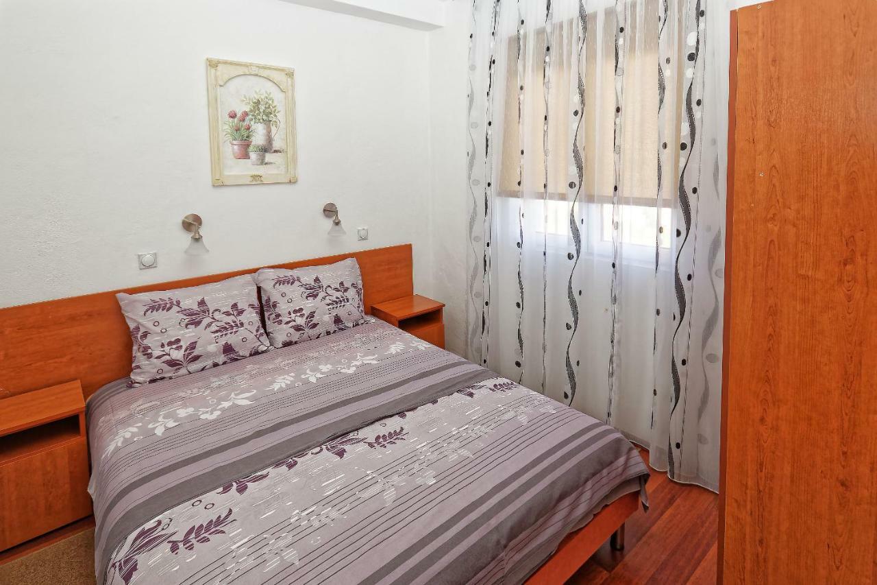 Apartments Ajla Утєха Екстер'єр фото