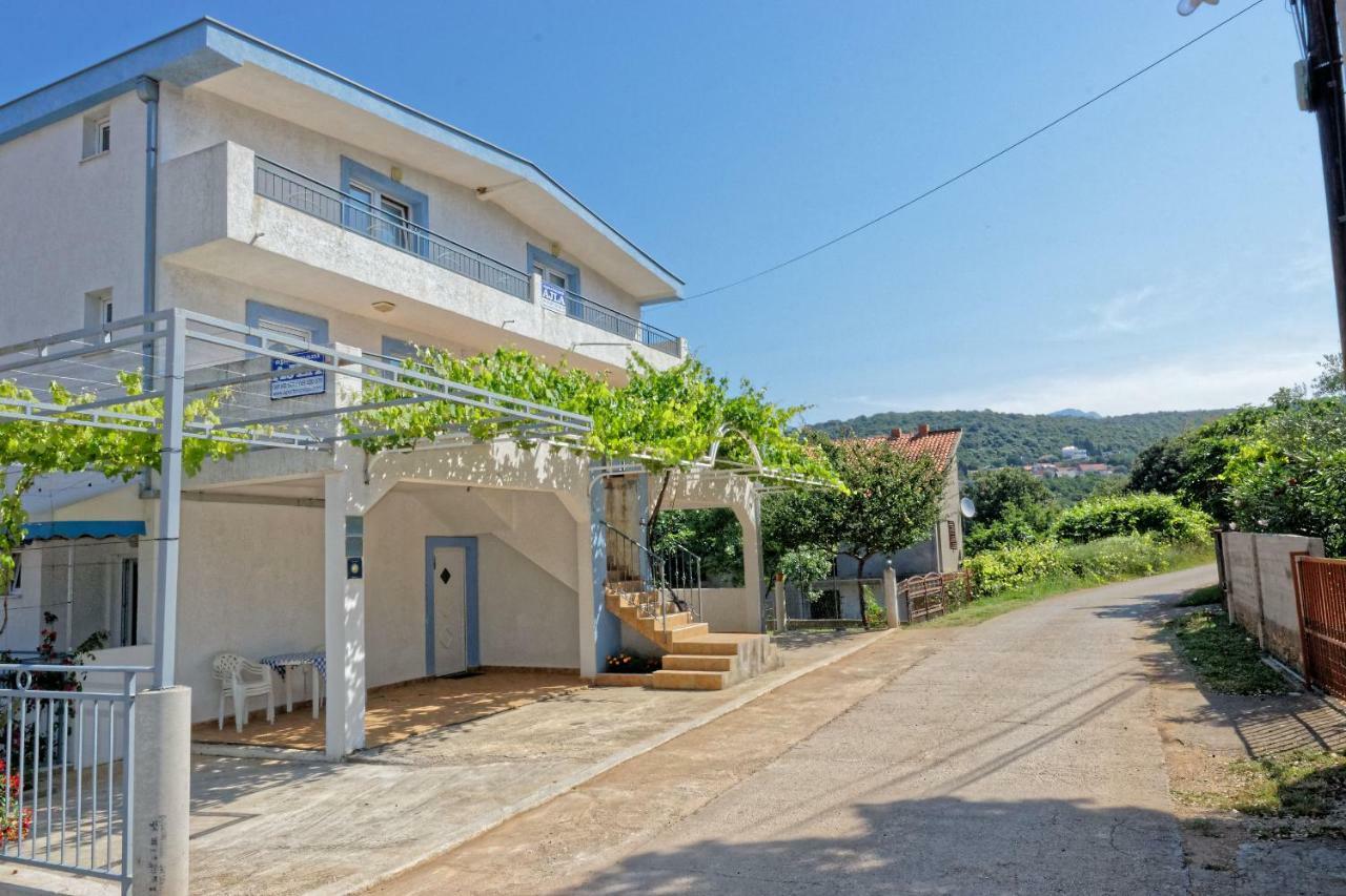 Apartments Ajla Утєха Екстер'єр фото