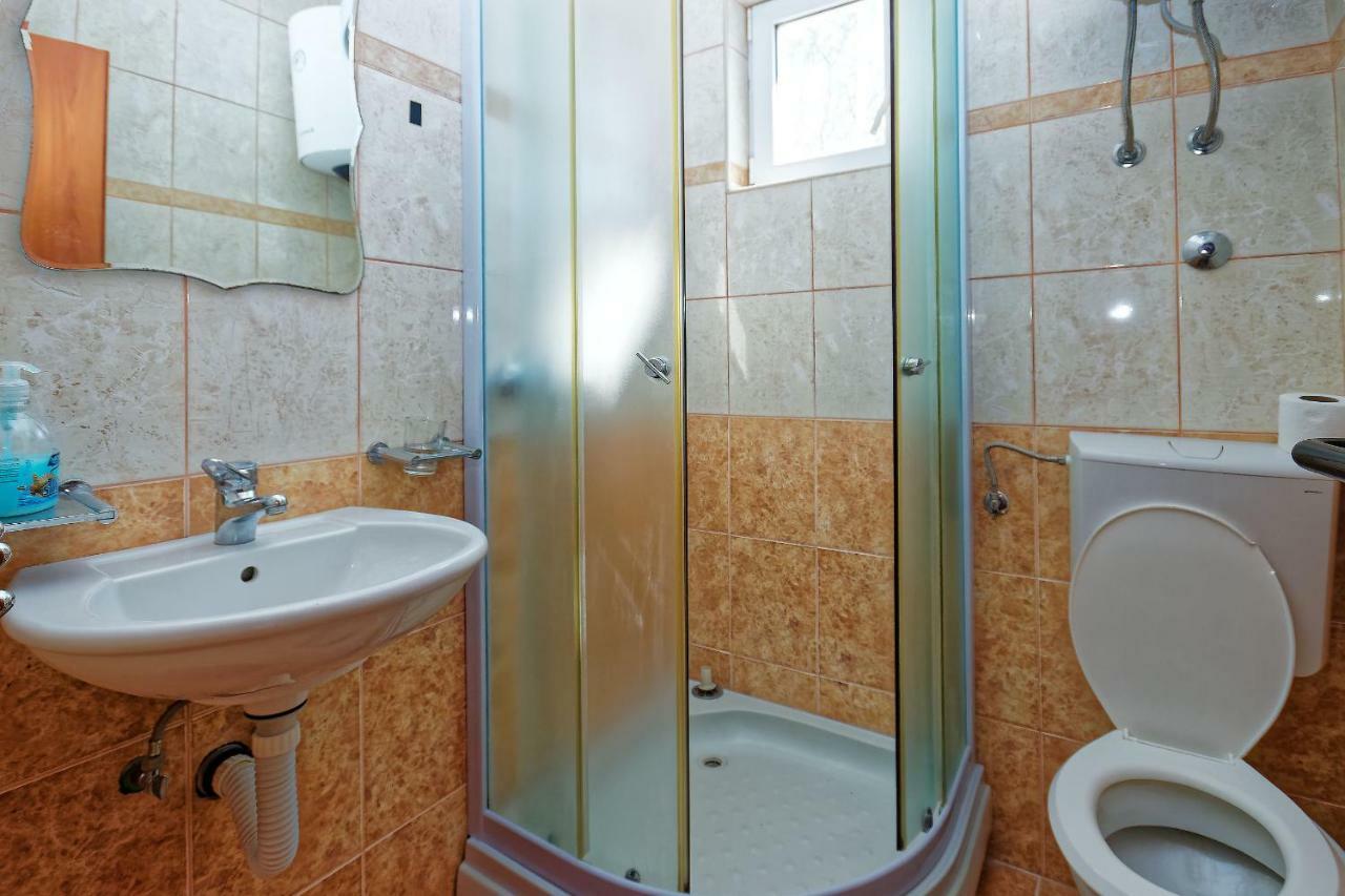 Apartments Ajla Утєха Екстер'єр фото