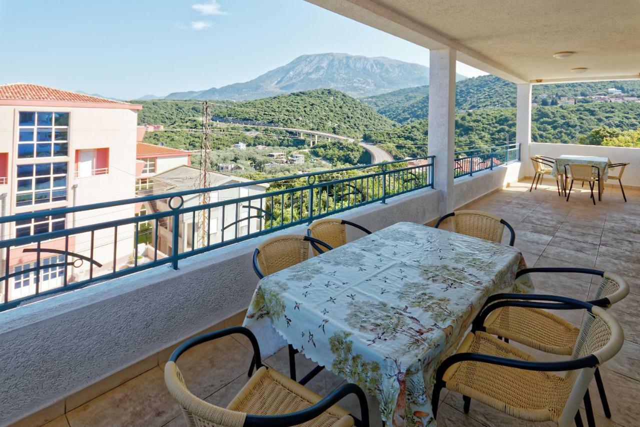 Apartments Ajla Утєха Екстер'єр фото