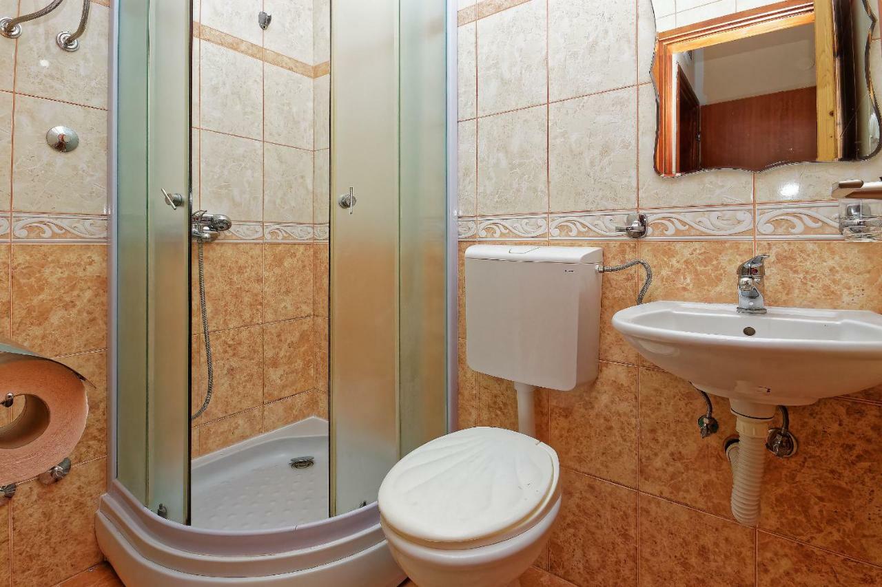 Apartments Ajla Утєха Екстер'єр фото