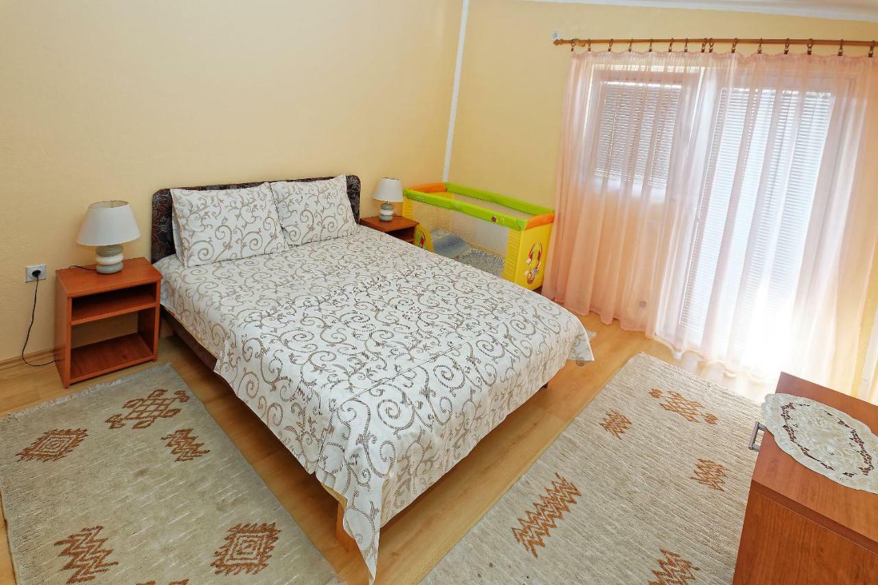 Apartments Ajla Утєха Екстер'єр фото