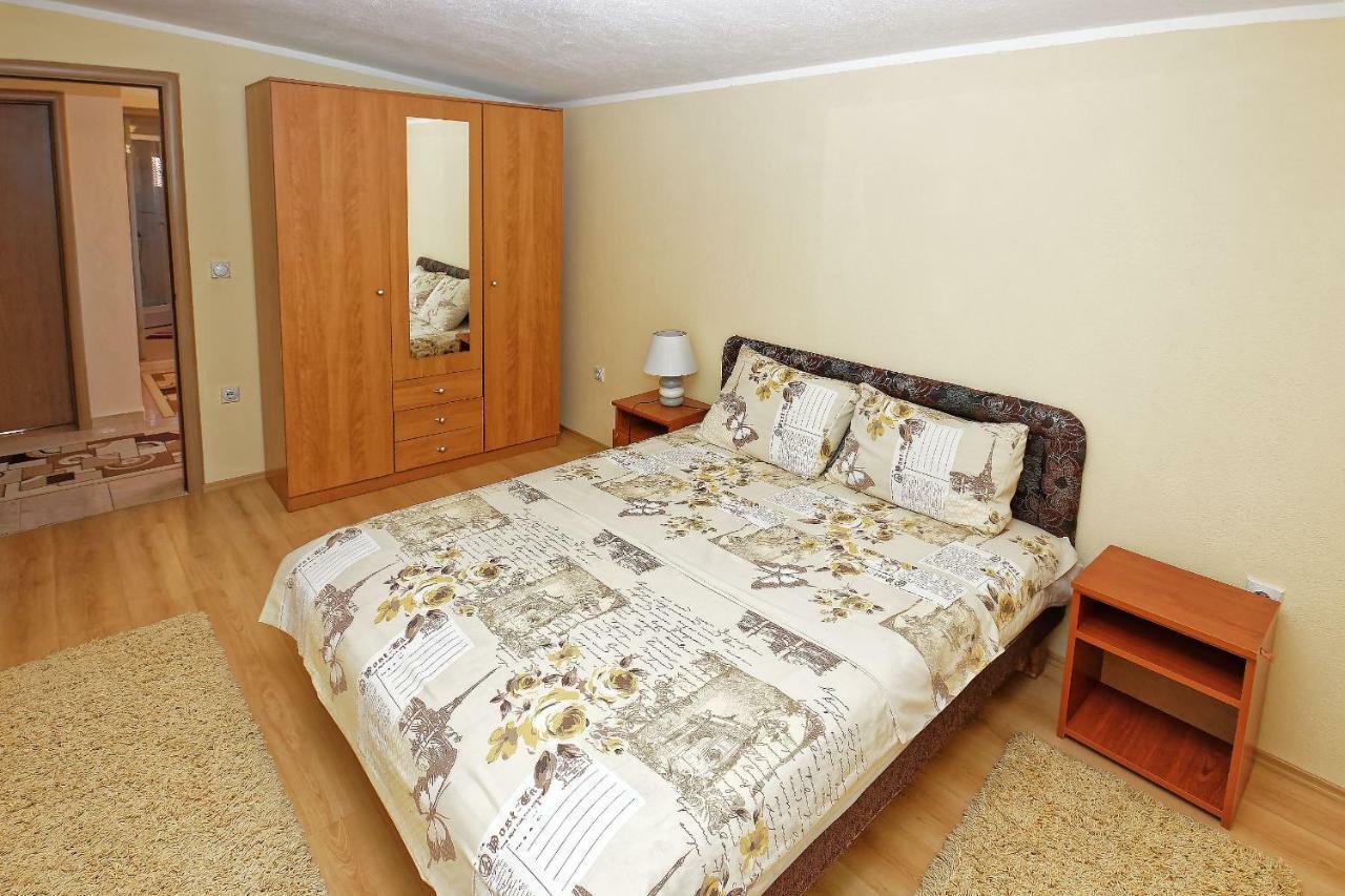 Apartments Ajla Утєха Екстер'єр фото