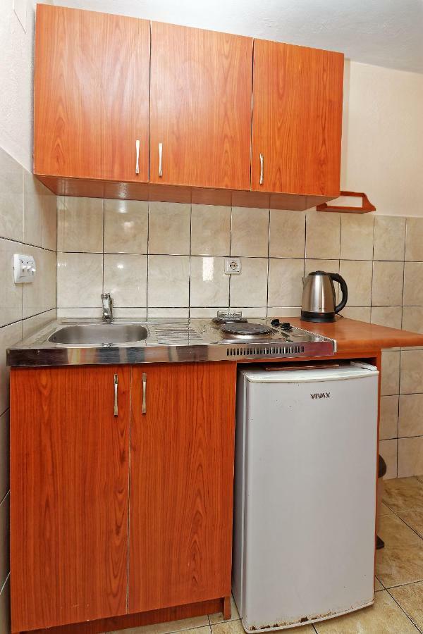 Apartments Ajla Утєха Екстер'єр фото